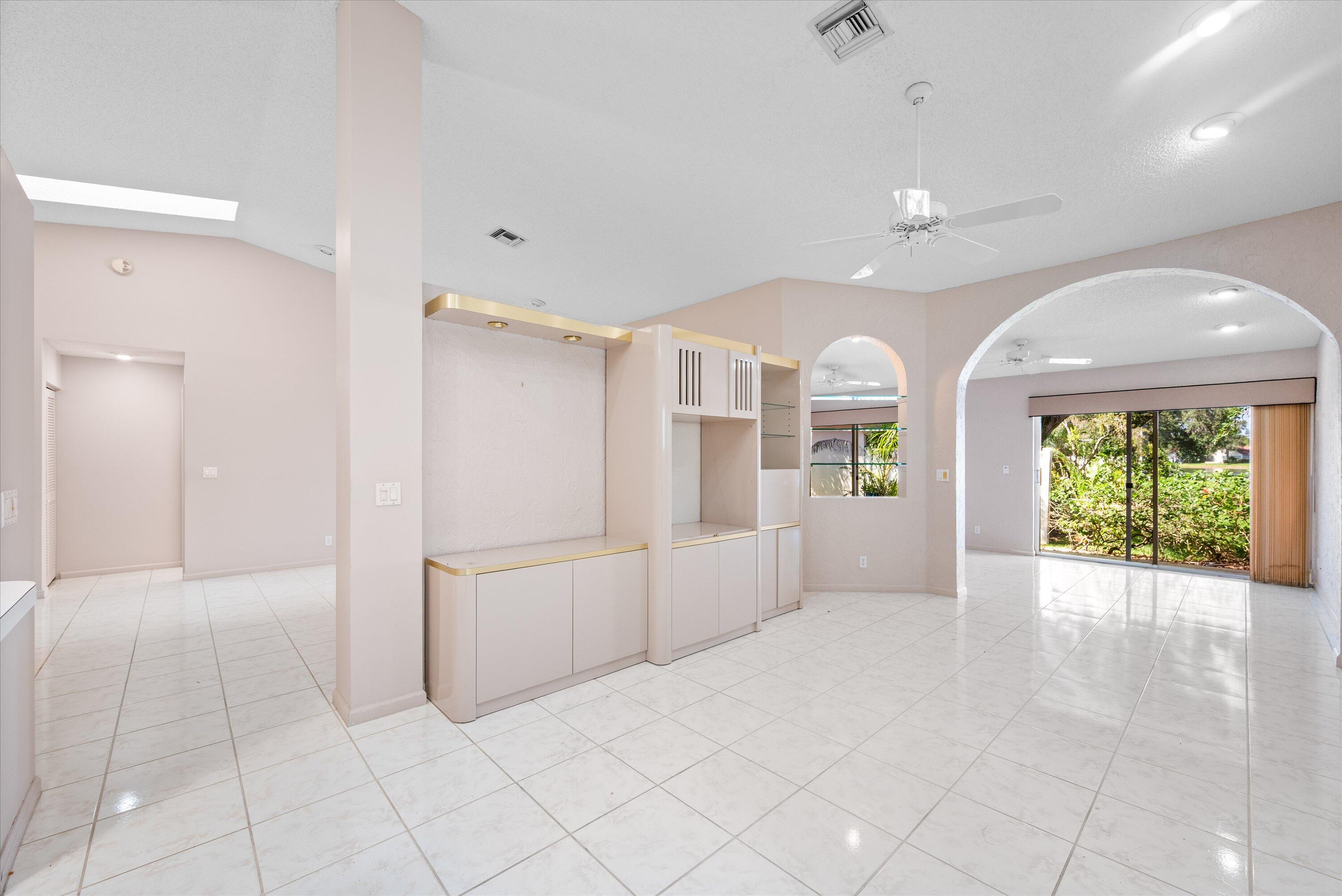 PALM ISLES - Residential