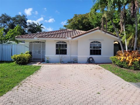 10351 SW 20th Ter Miami FL 33165