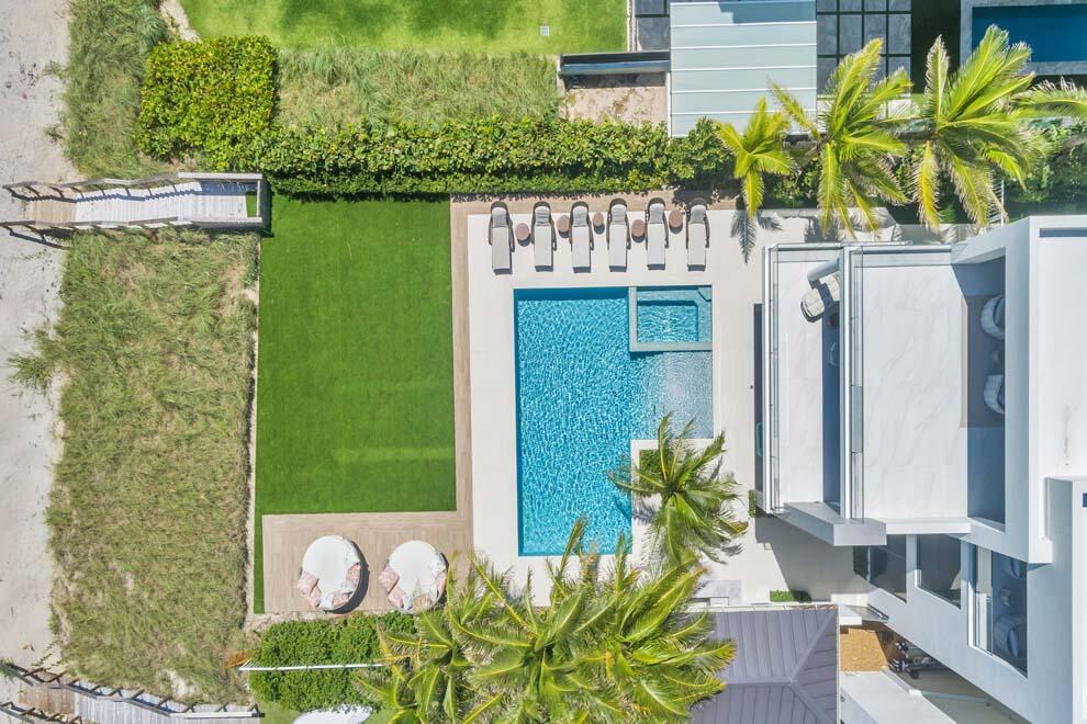 BOCA COVE VILLAS - Residential