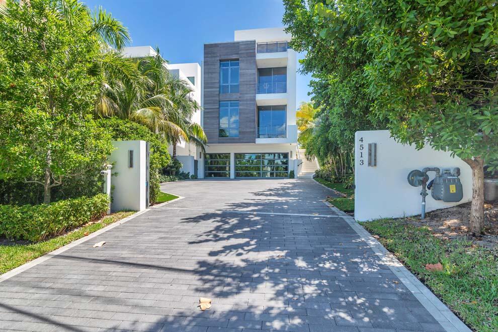 BOCA COVE VILLAS - Residential