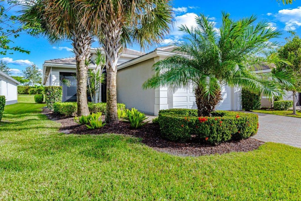 Photo of 11894 SW Waterford Isles Way, Port Saint Lucie, FL 34987 (MLS # F10532969)