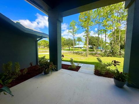 A home in Loxahatchee