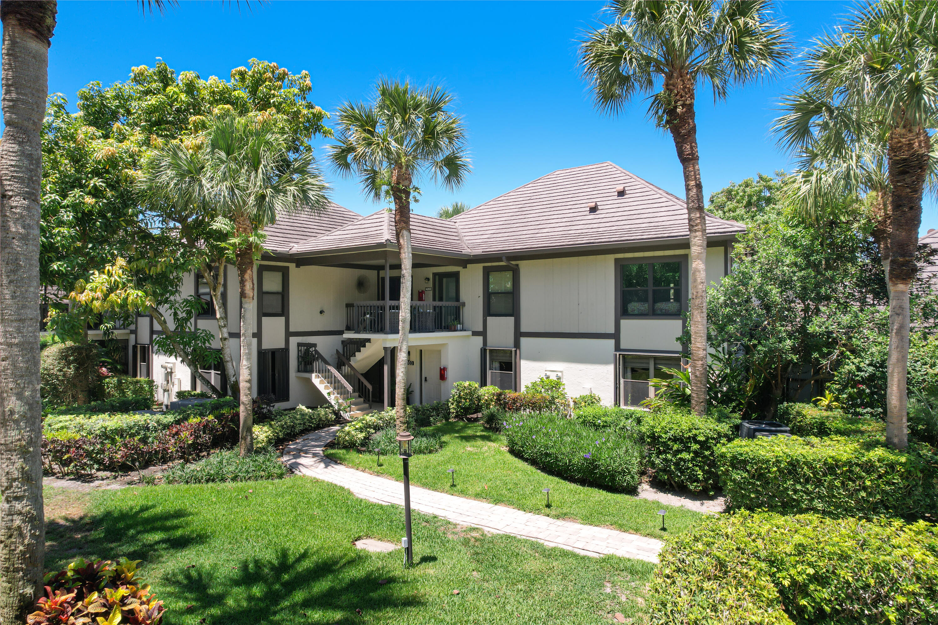 Palm Beach Polo Club - Residential Lease