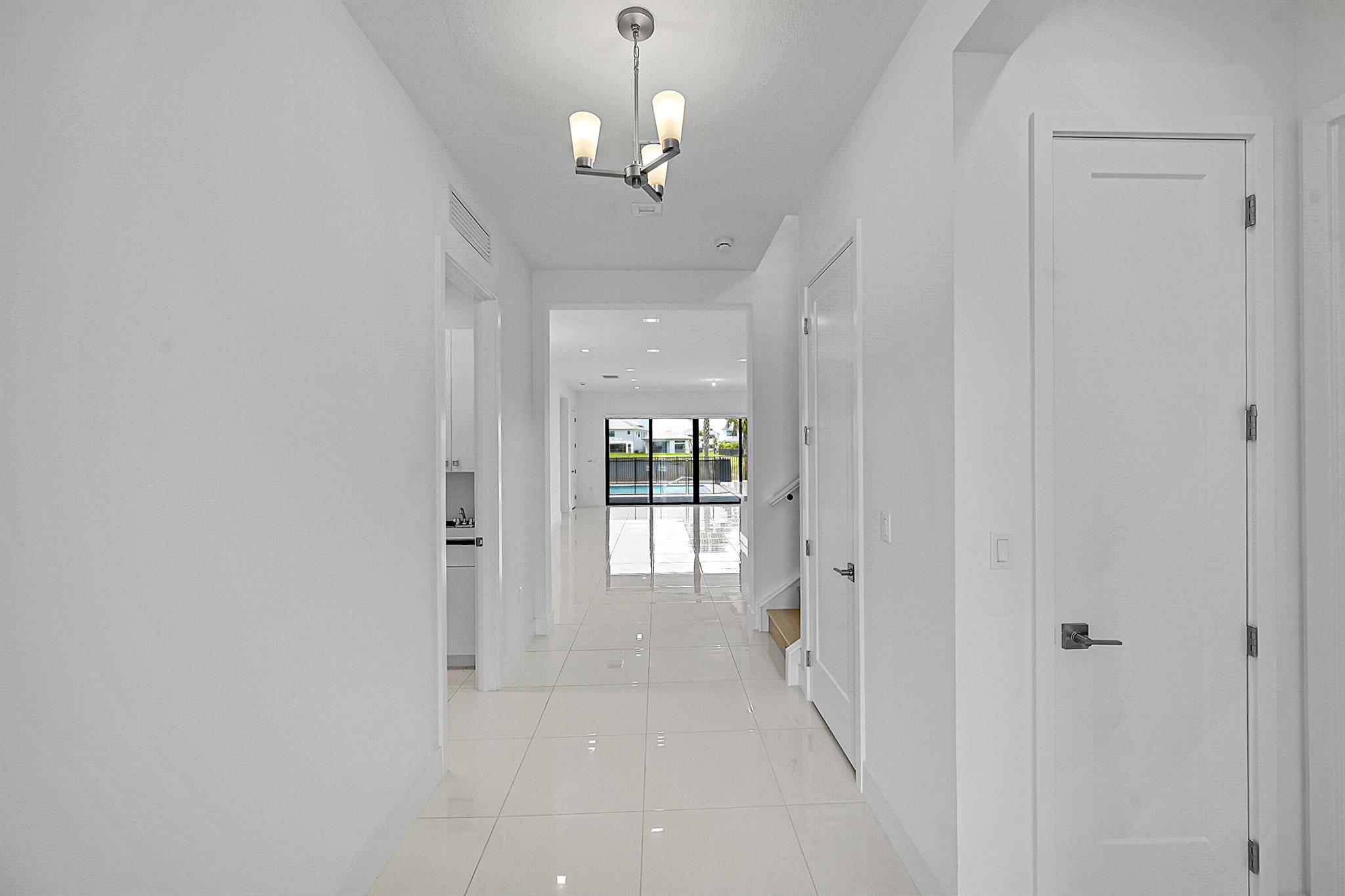 AVENIR POD - Residential Lease