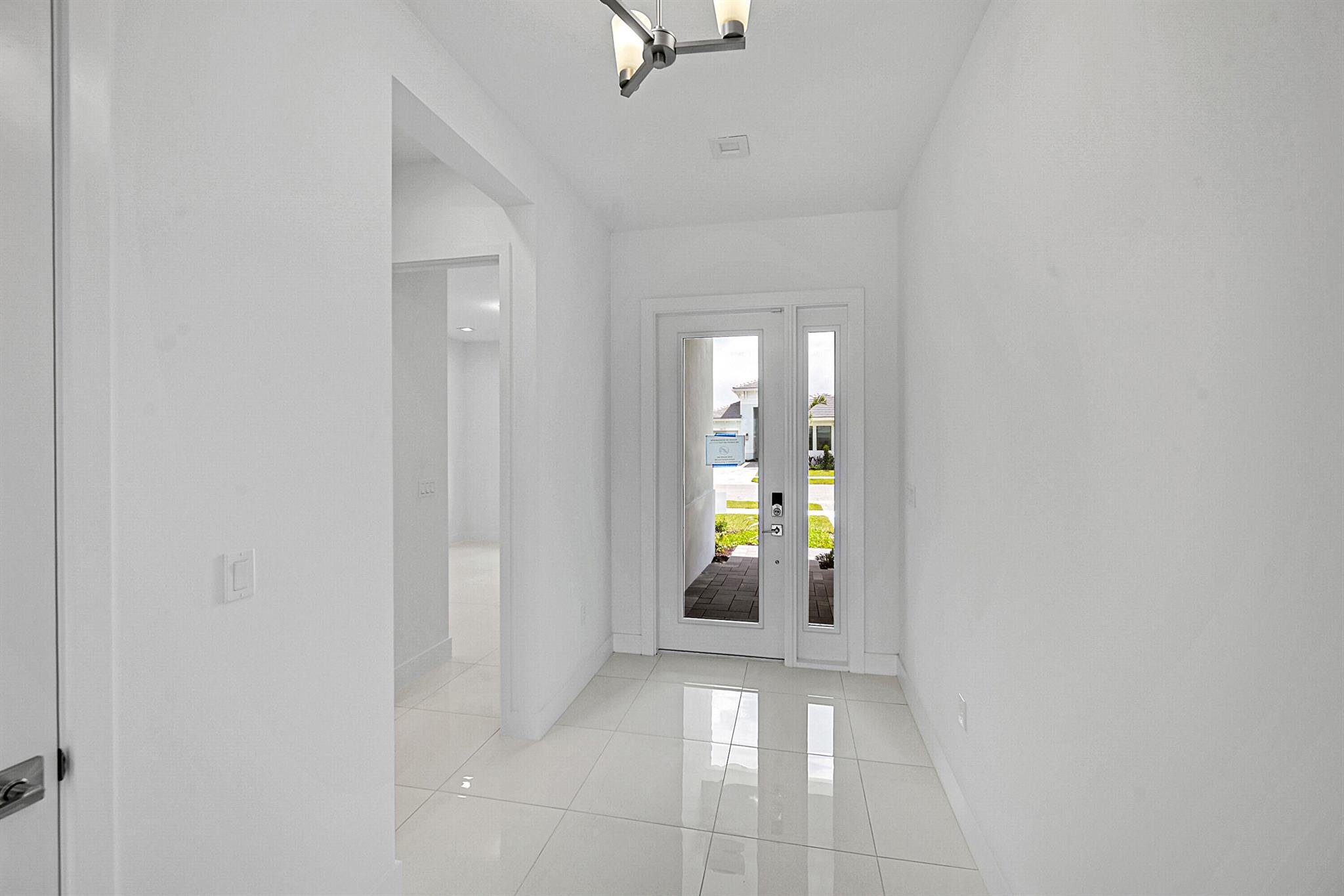 AVENIR POD - Residential Lease