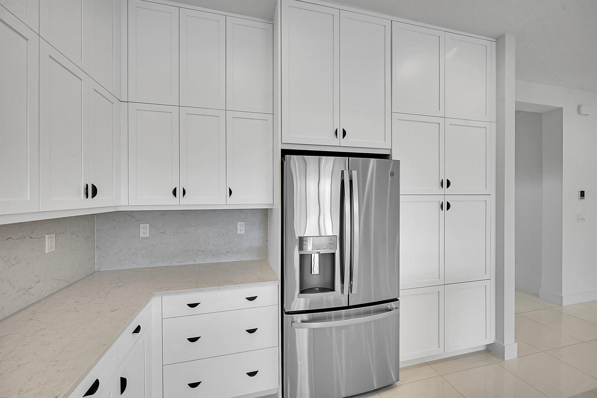 AVENIR POD - Residential Lease
