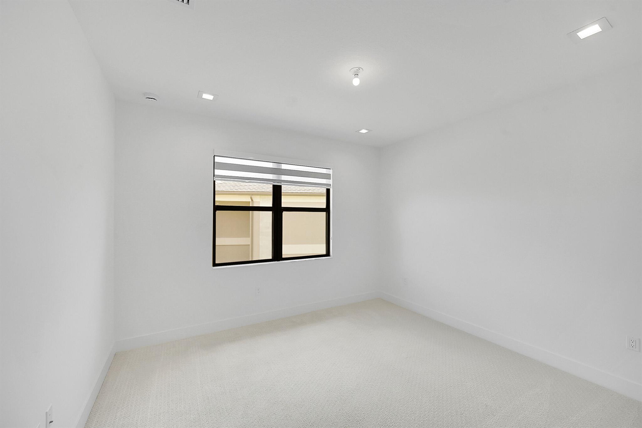 AVENIR POD - Residential Lease