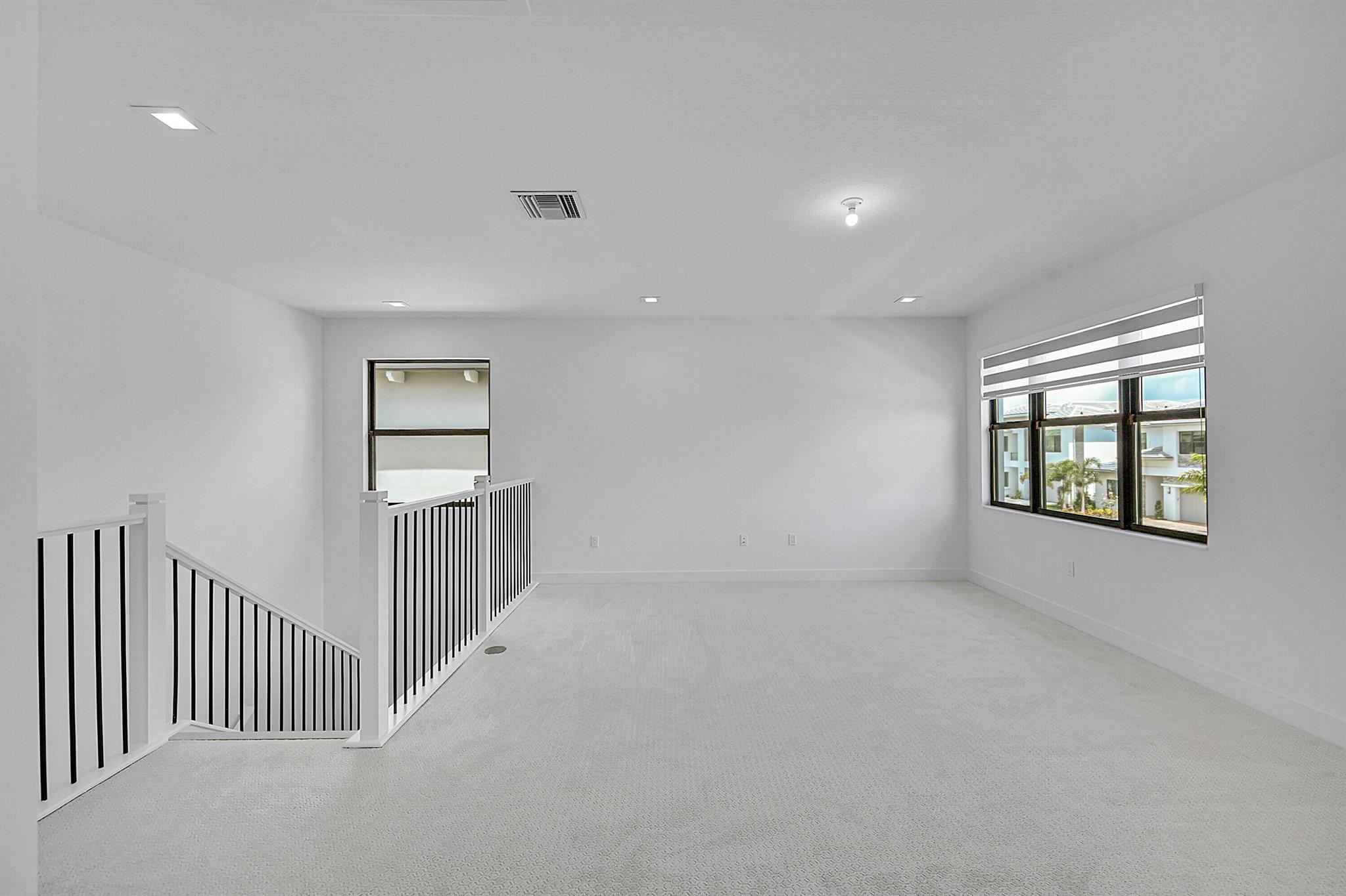 AVENIR POD - Residential Lease