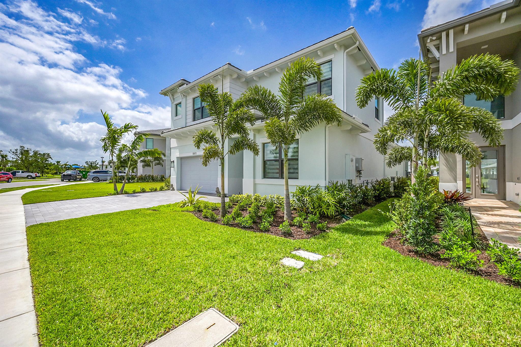 AVENIR POD - Residential Lease