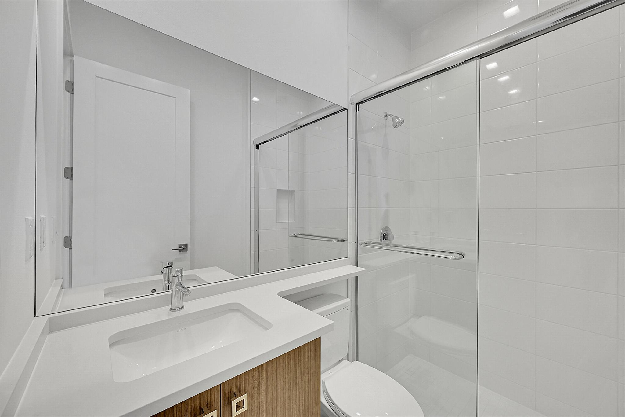 AVENIR POD - Residential Lease