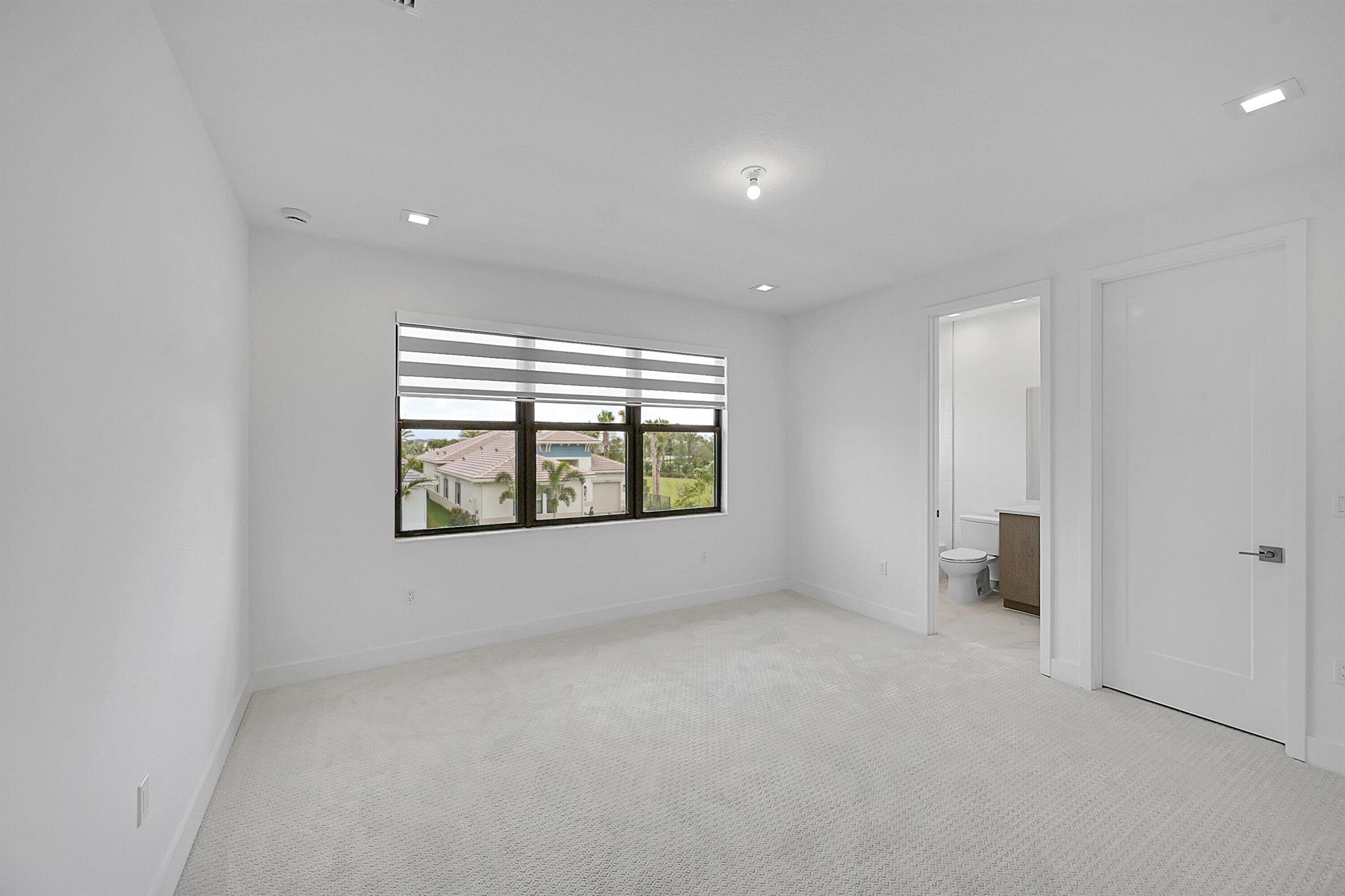 AVENIR POD - Residential Lease