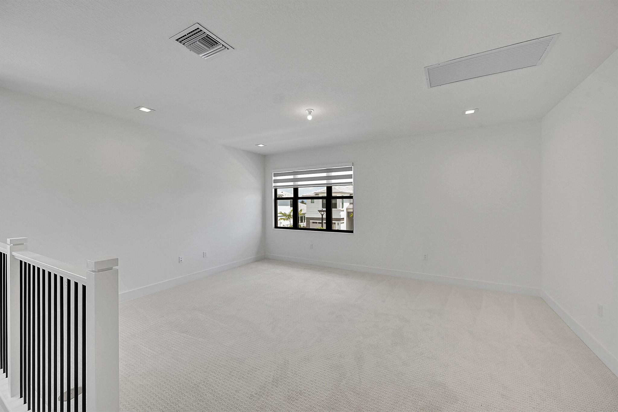 AVENIR POD - Residential Lease