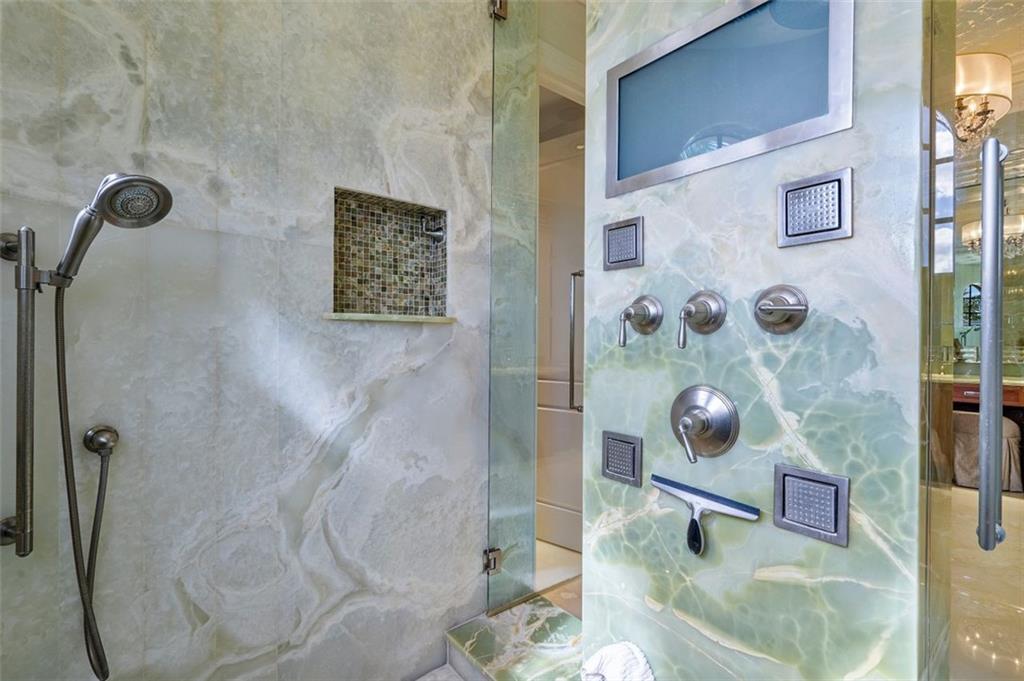 CORAL RIDGE COUNTRY CLUB - Residential