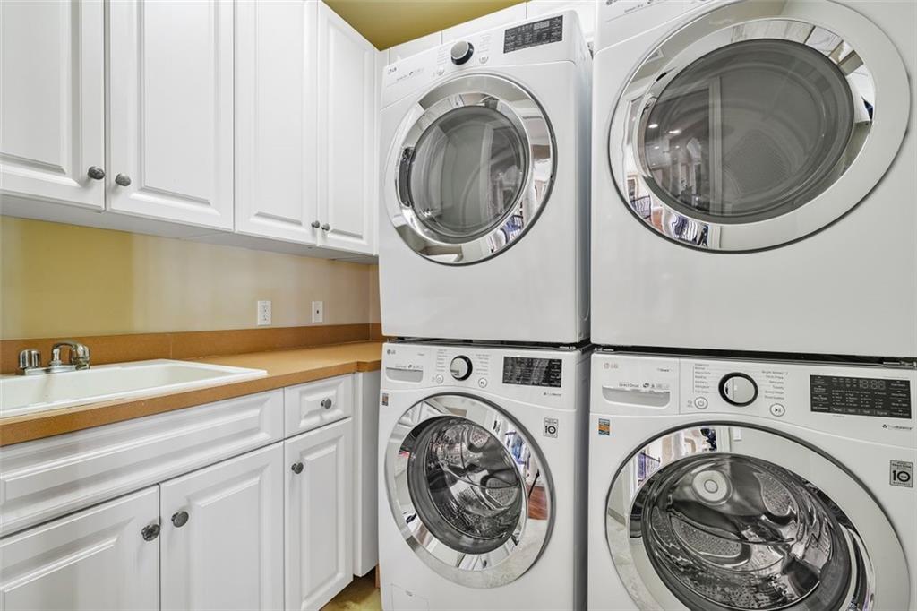 CORAL RIDGE COUNTRY CLUB - Residential