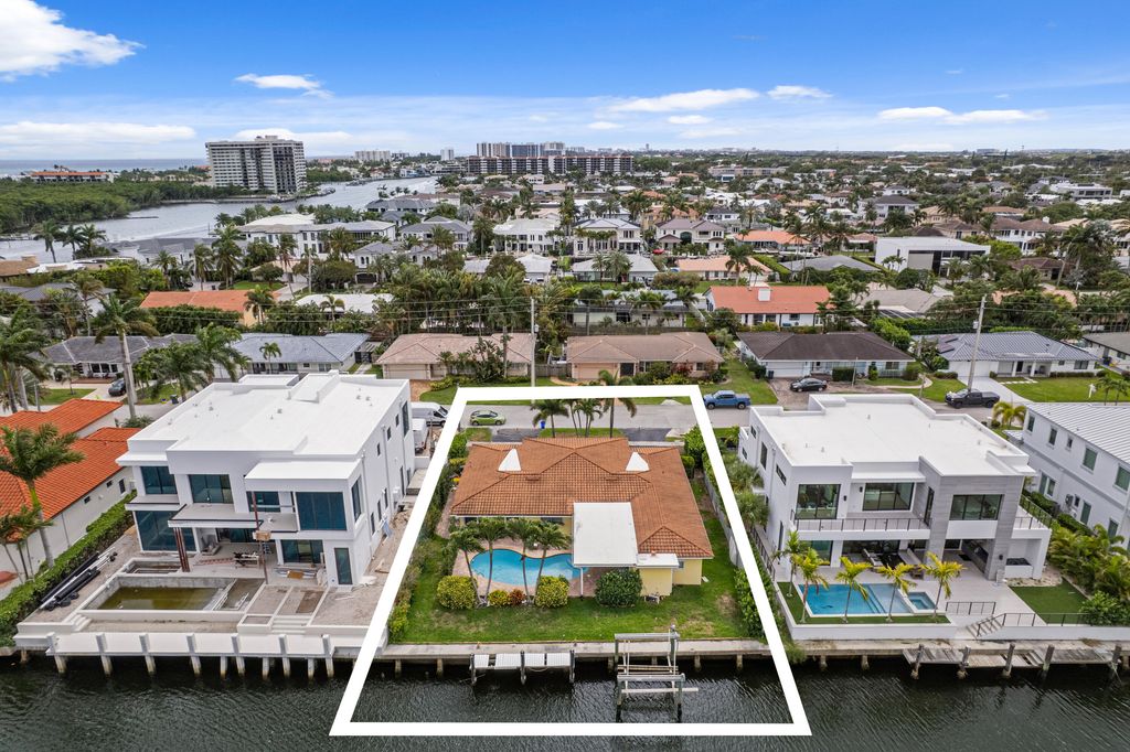 Photo of 851 Appleby Street, Boca Raton, FL 33487 (MLS # B26017730)