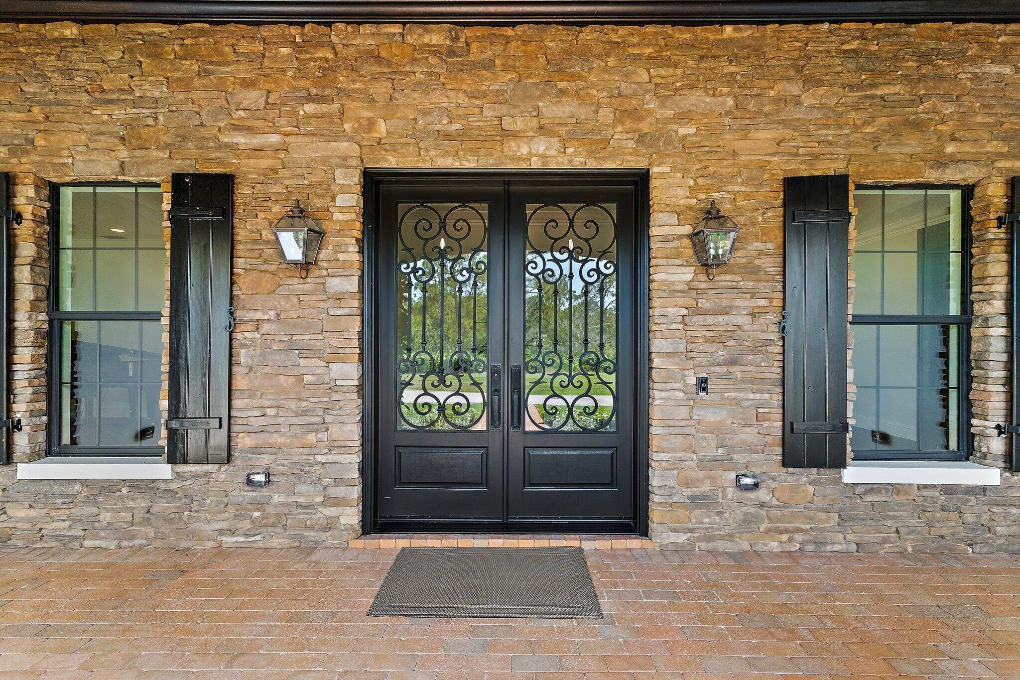 821015 Island Country - Residential