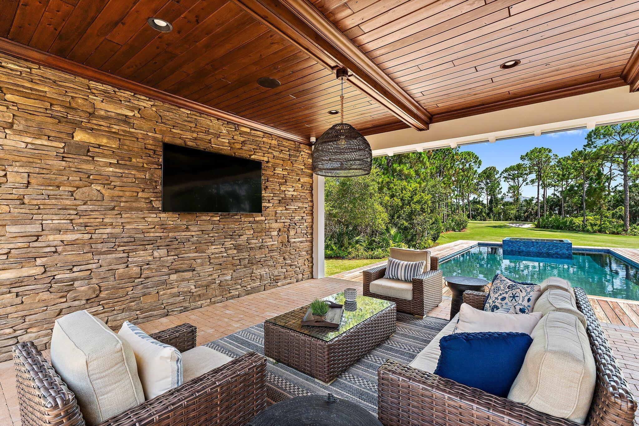 821015 Island Country - Residential