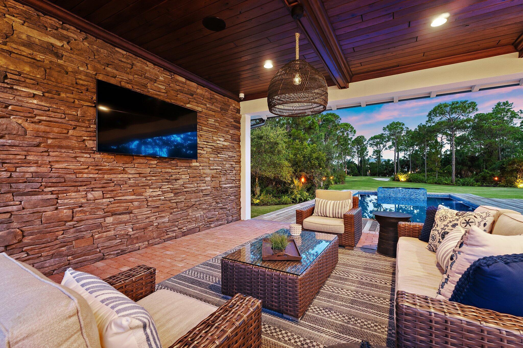 821015 Island Country - Residential