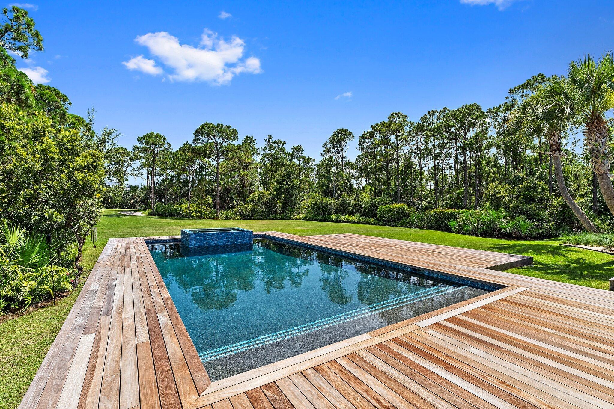 821015 Island Country - Residential