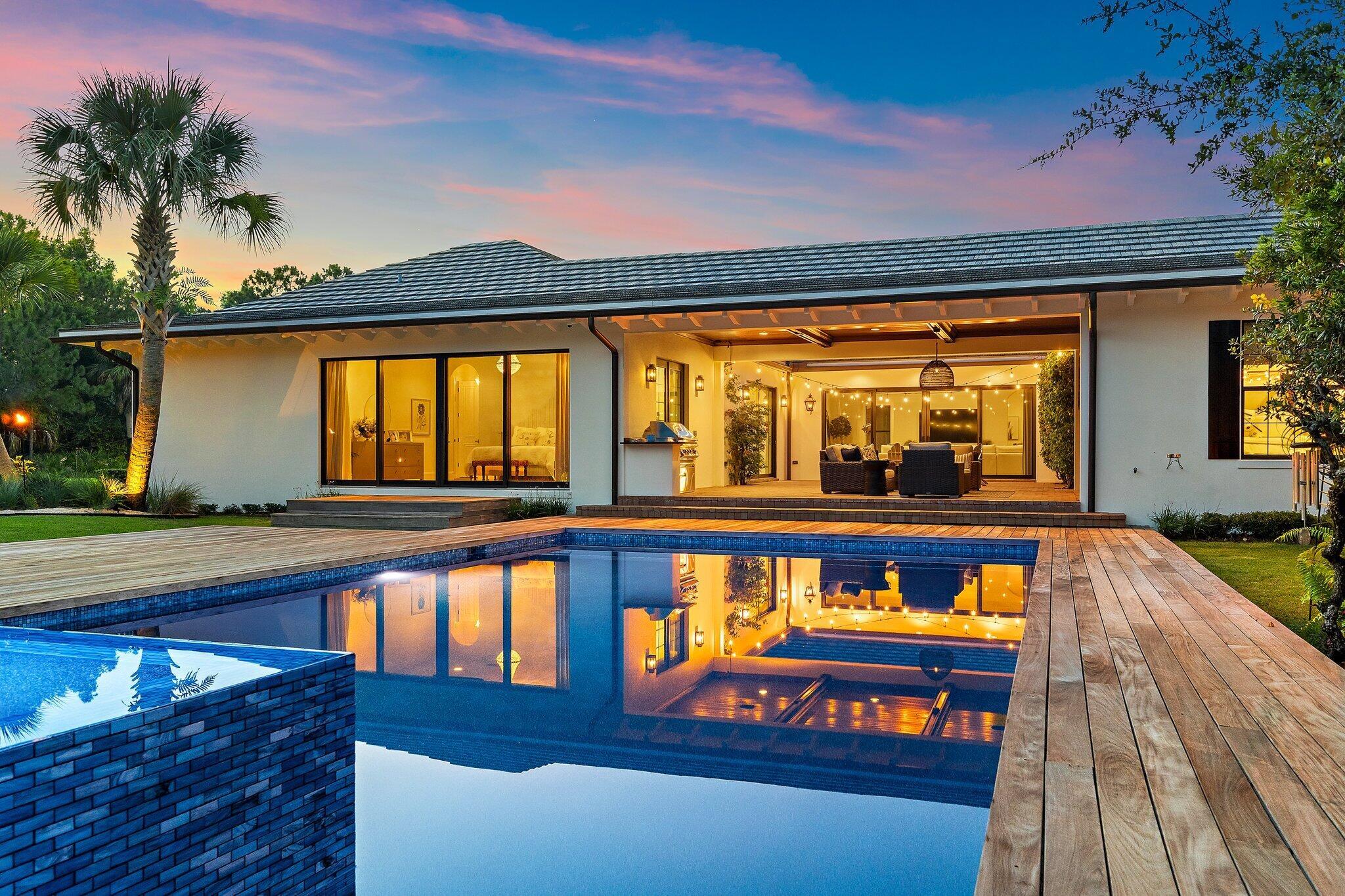 821015 Island Country - Residential