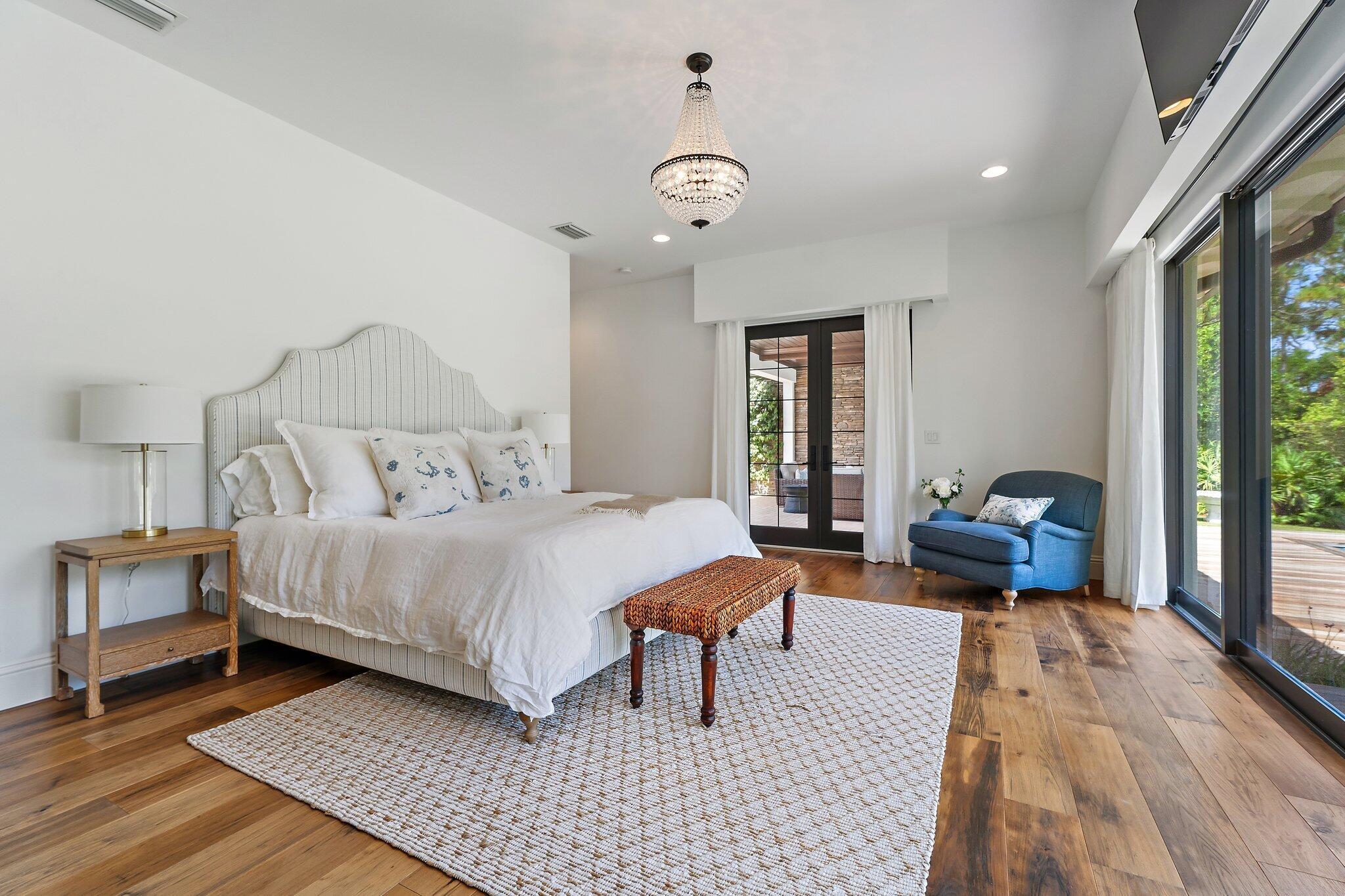 821015 Island Country - Residential