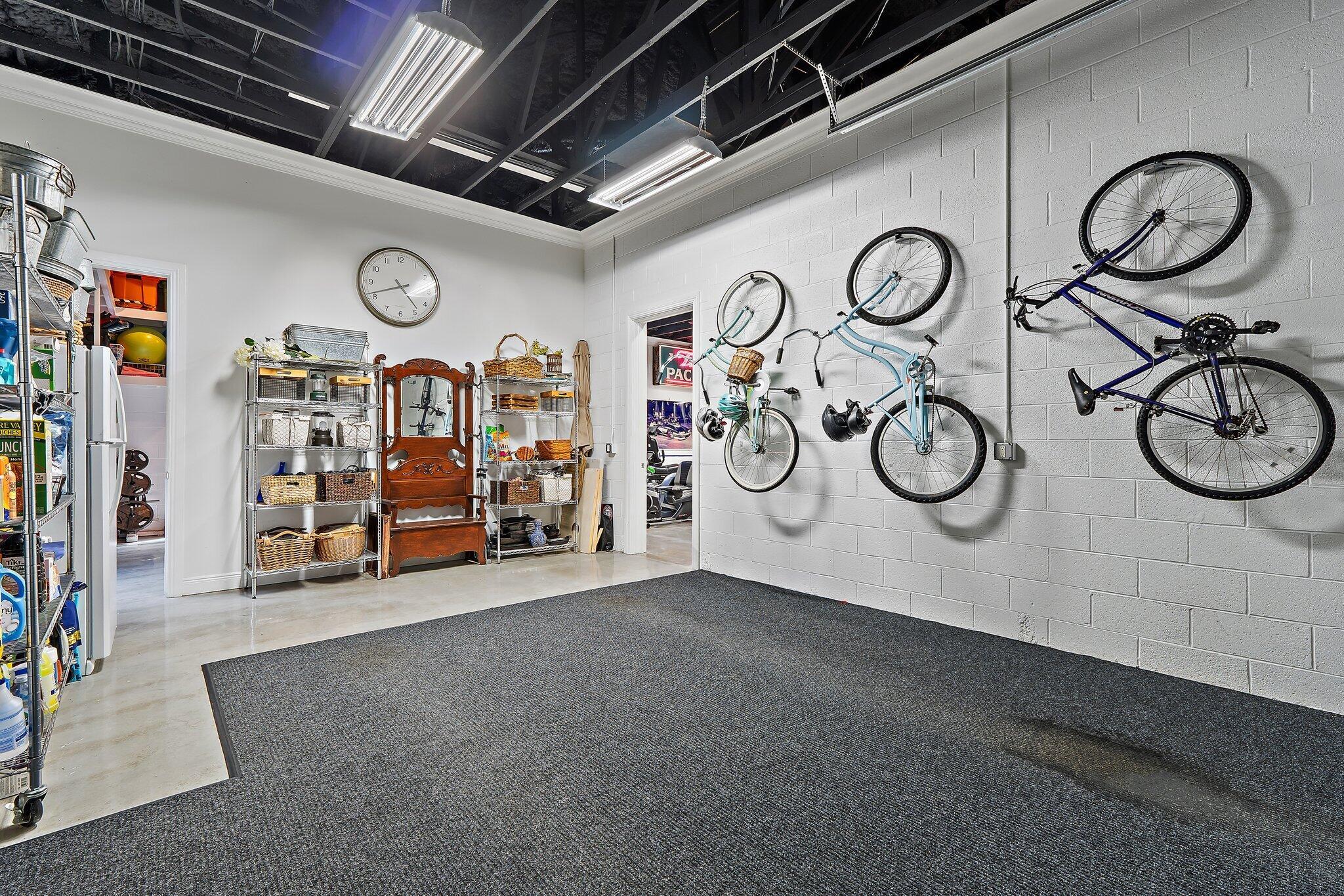 821015 Island Country - Residential