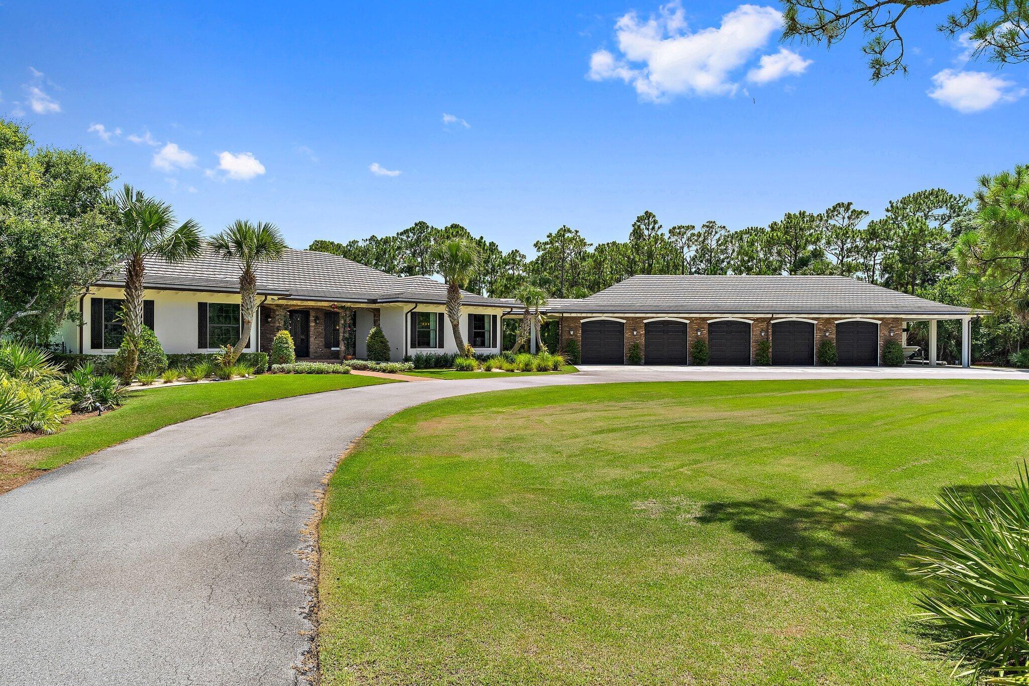 821015 Island Country - Residential