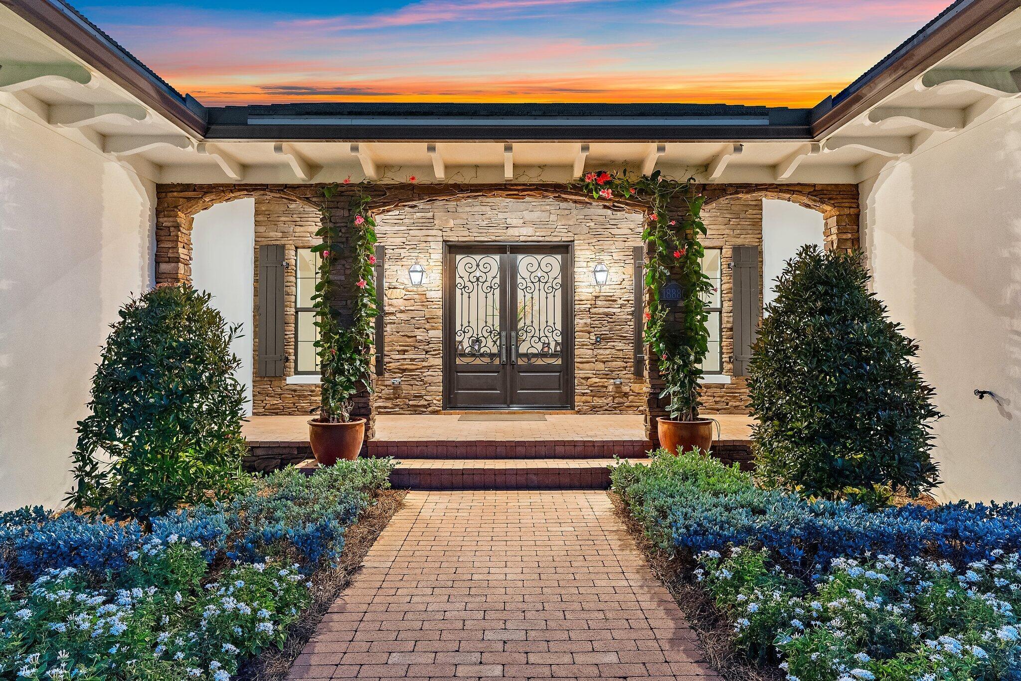 821015 Island Country - Residential