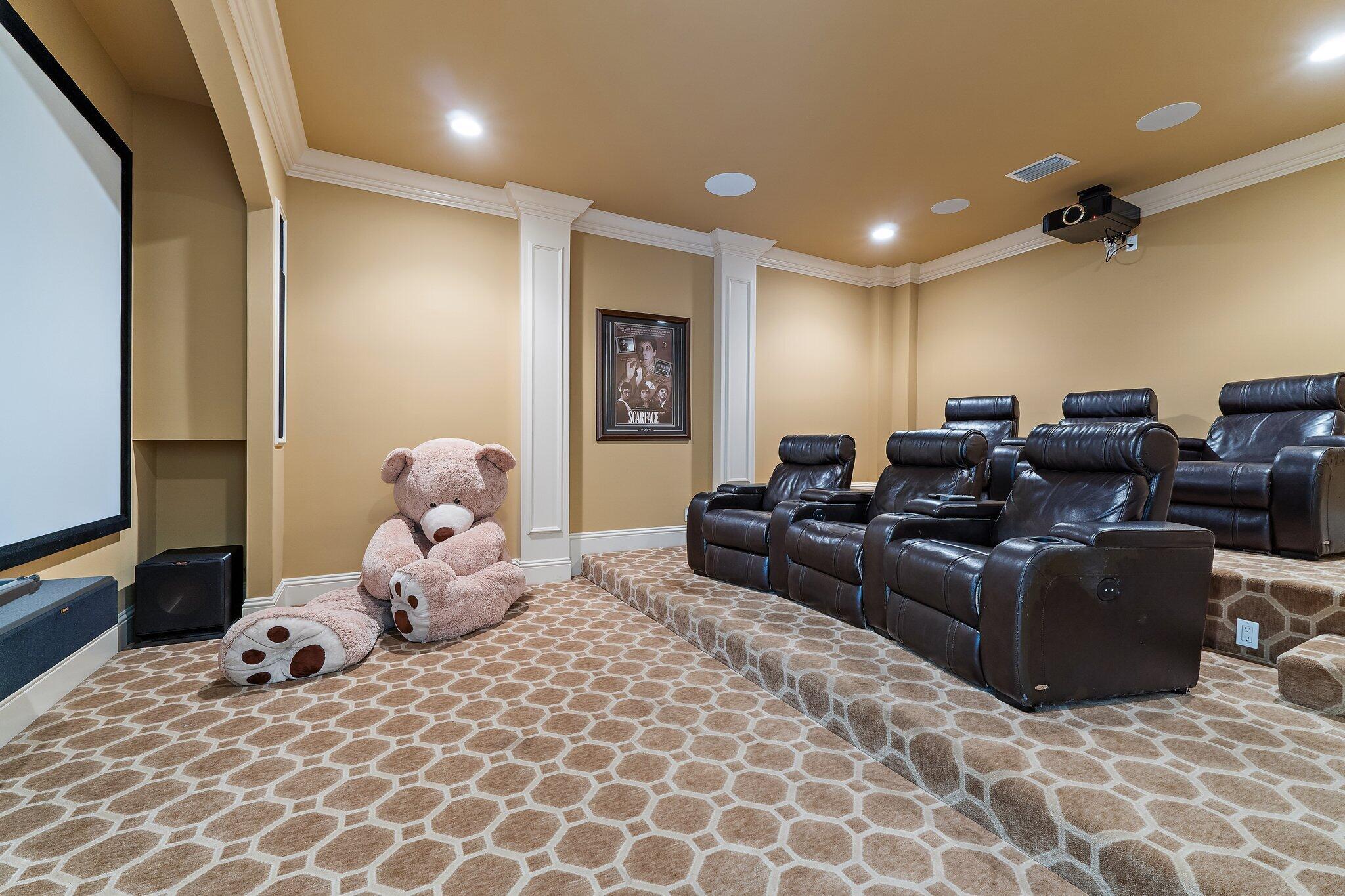 821015 Island Country - Residential