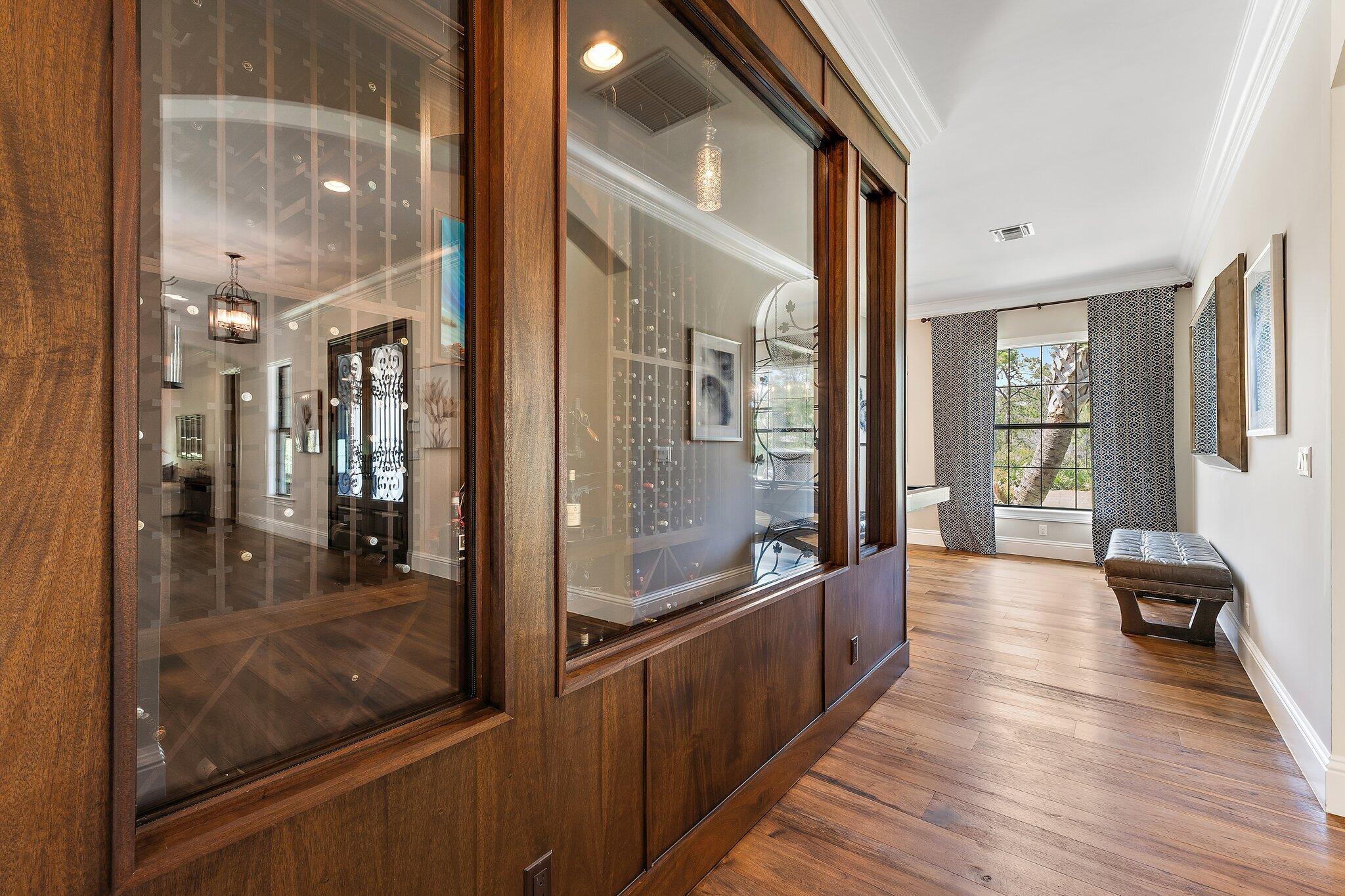 821015 Island Country - Residential