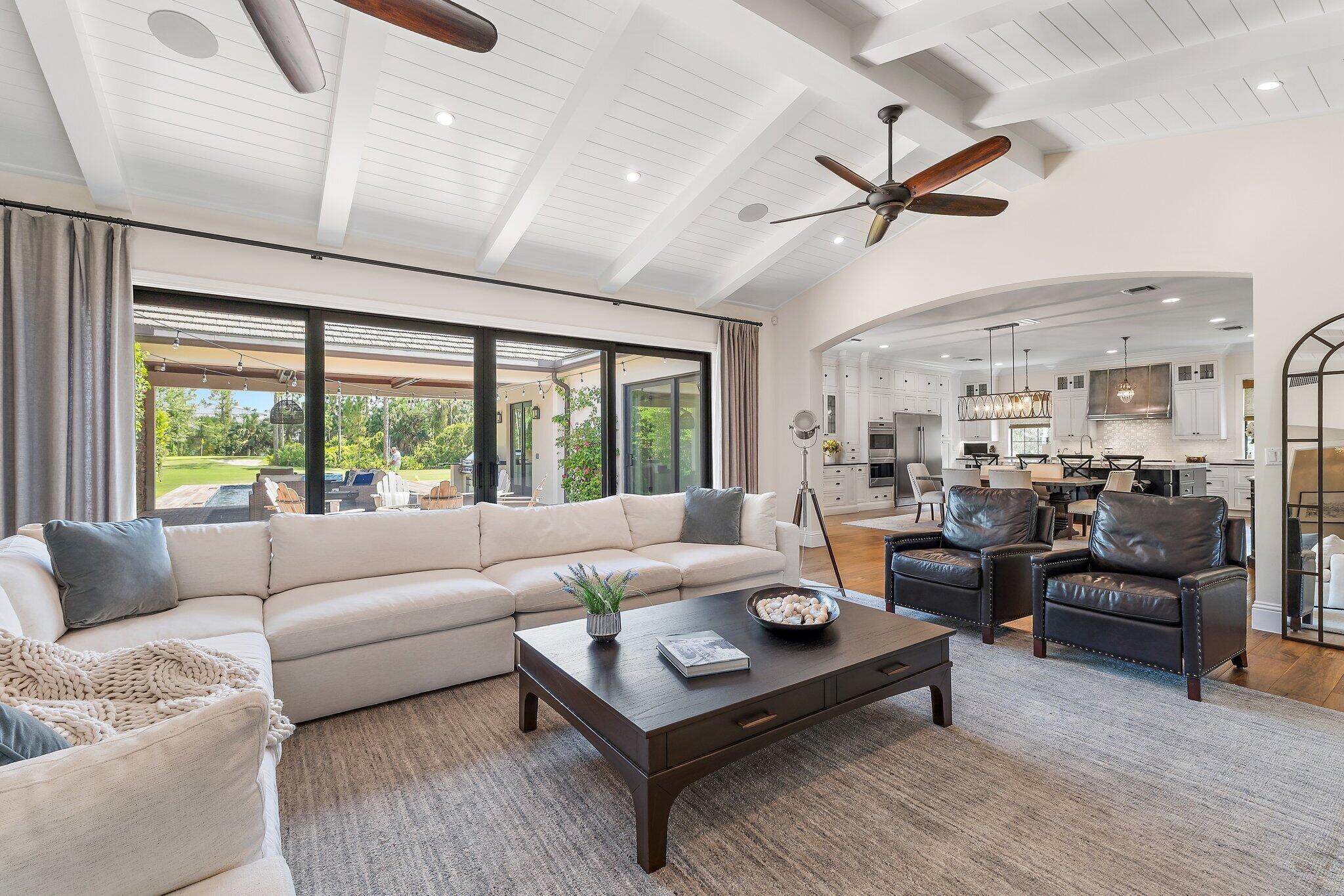 821015 Island Country - Residential