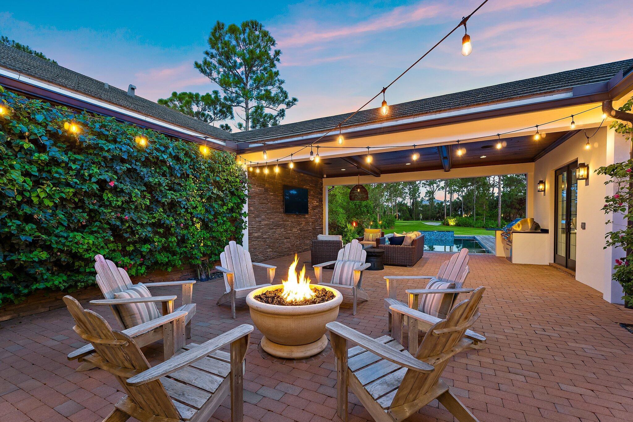 821015 Island Country - Residential