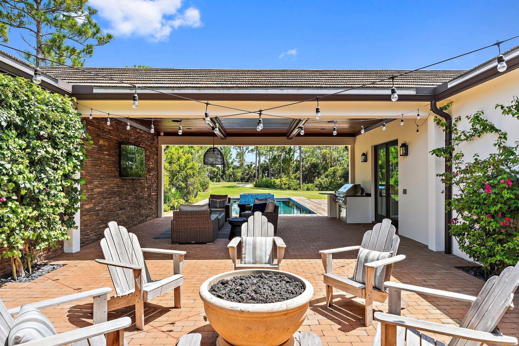 821015 Island Country - Residential