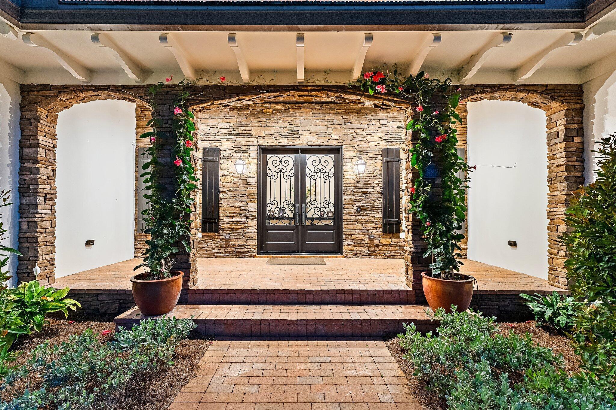 821015 Island Country - Residential