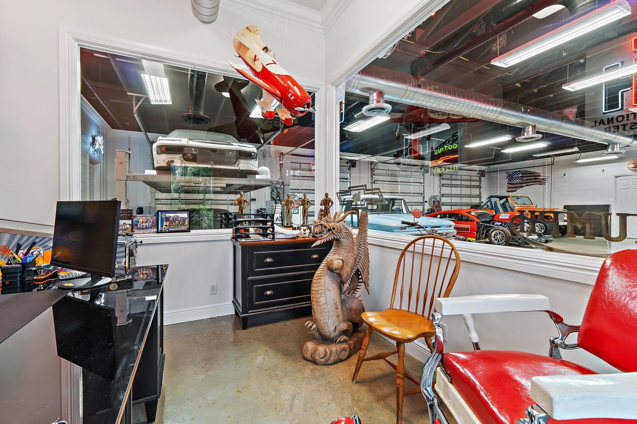 821015 Island Country - Residential