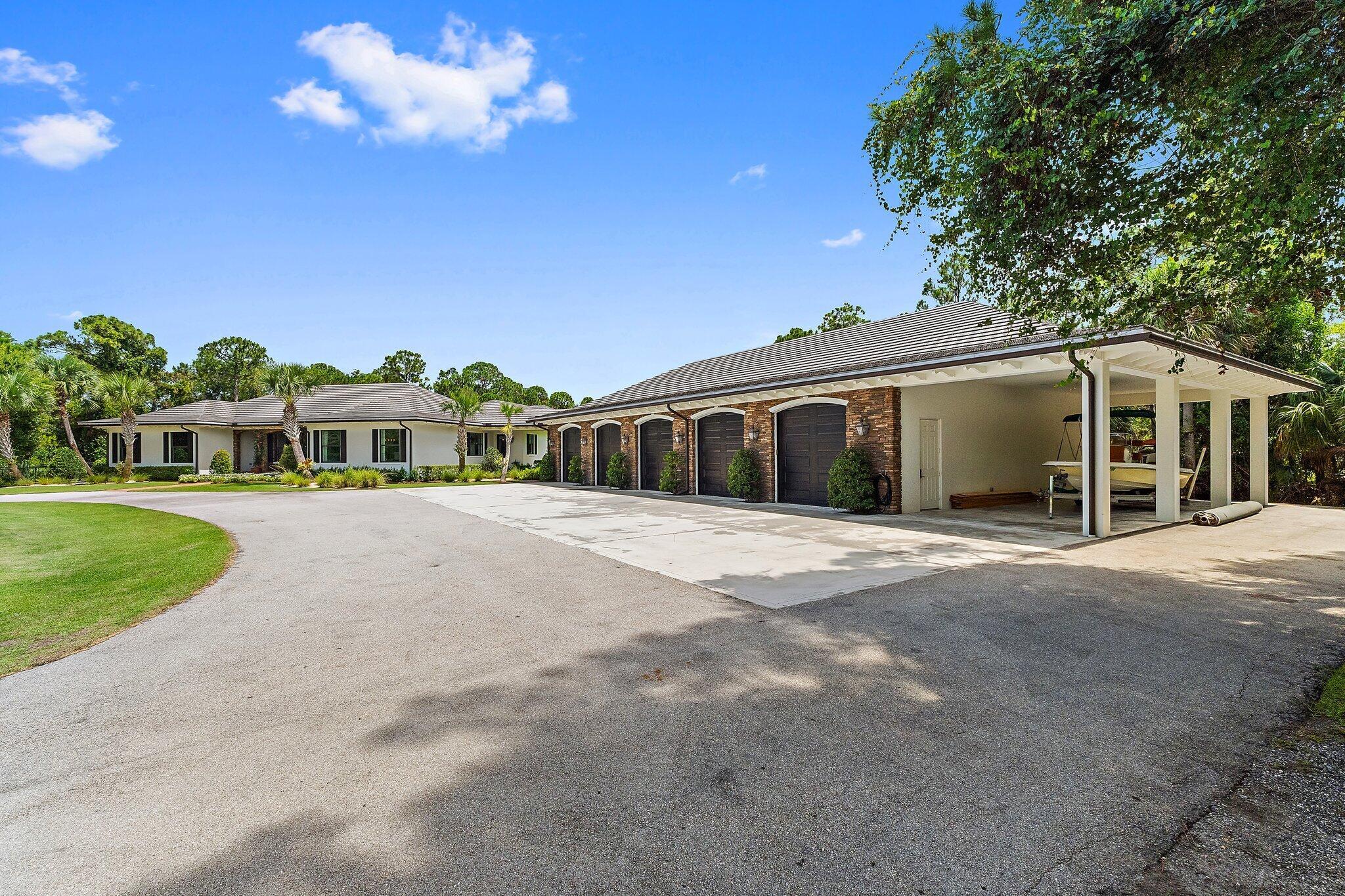 821015 Island Country - Residential