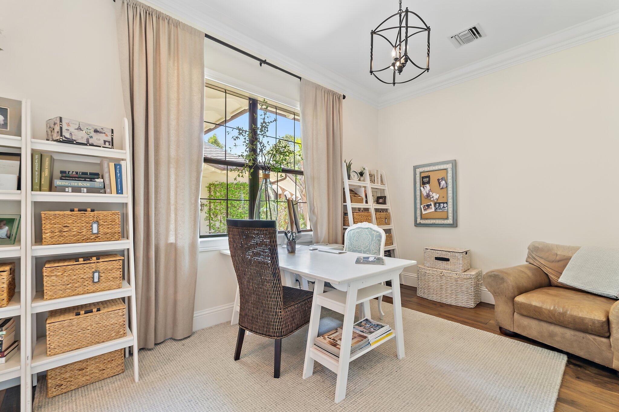 821015 Island Country - Residential