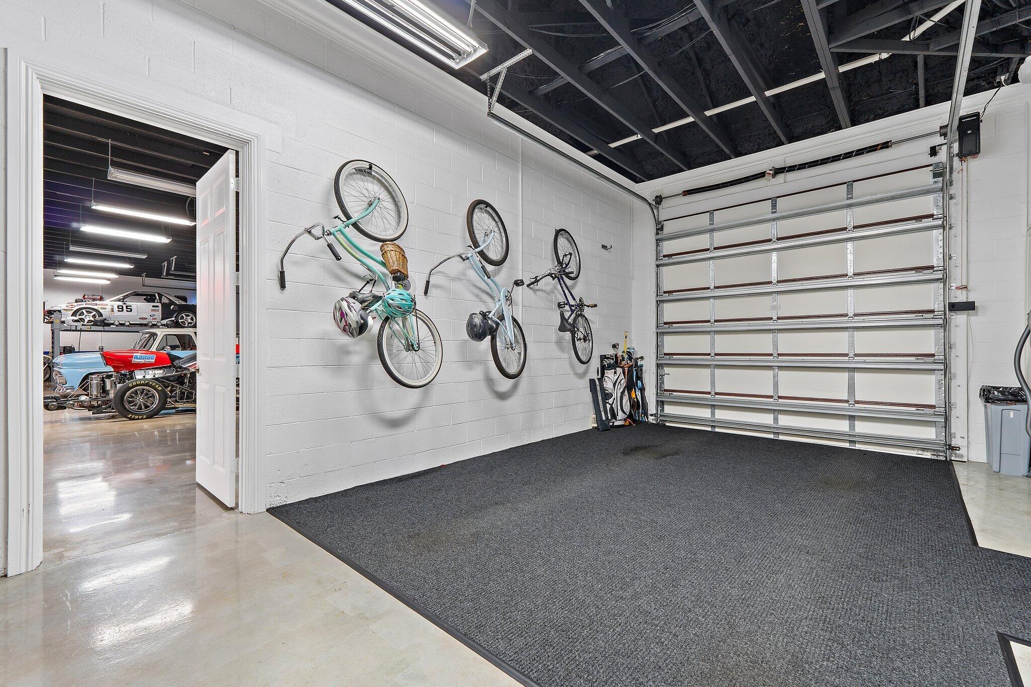 821015 Island Country - Residential