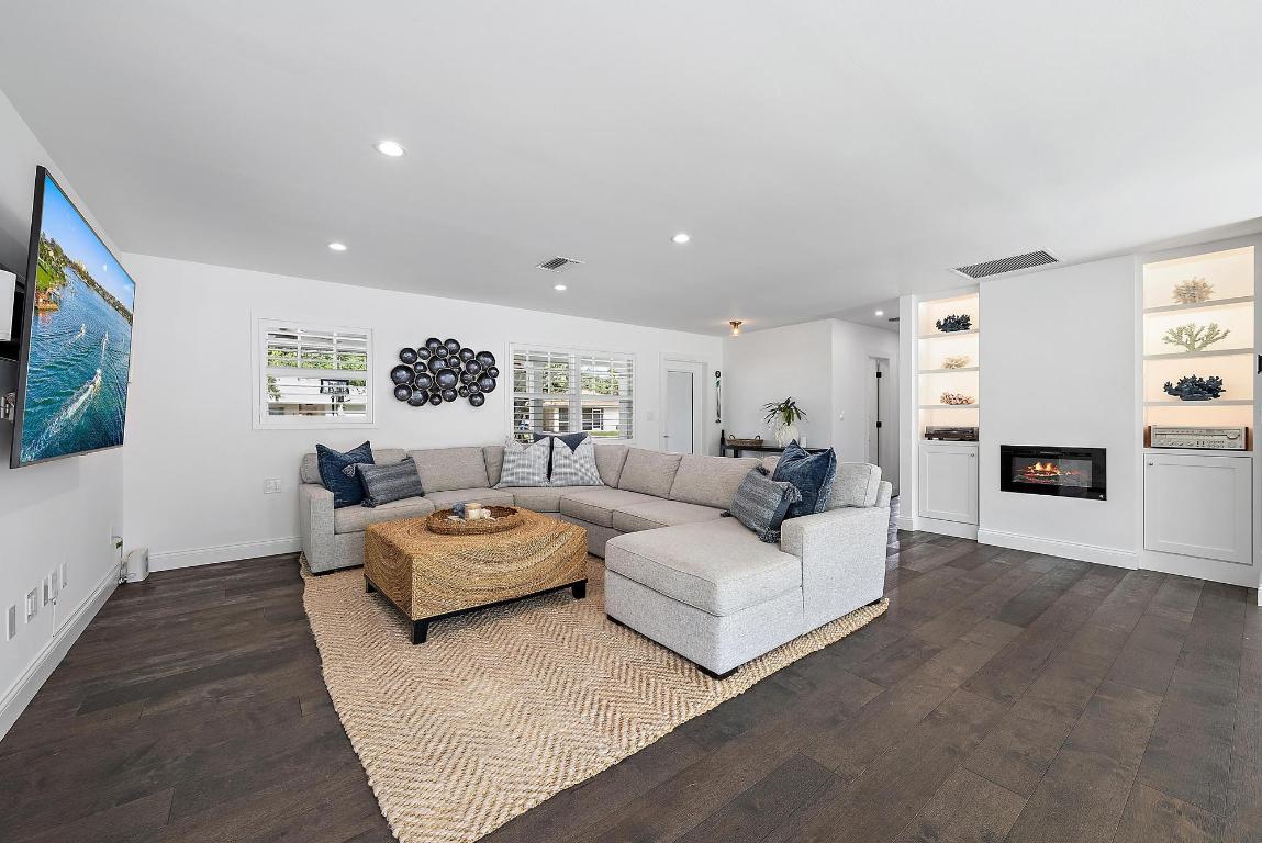 JUPITER IN THE PINES - Residential Lease