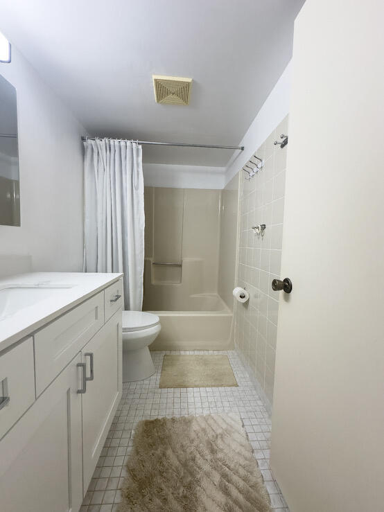 HIDDEN HARBOUR OF THE PALM BEACHES CONDO - Residential