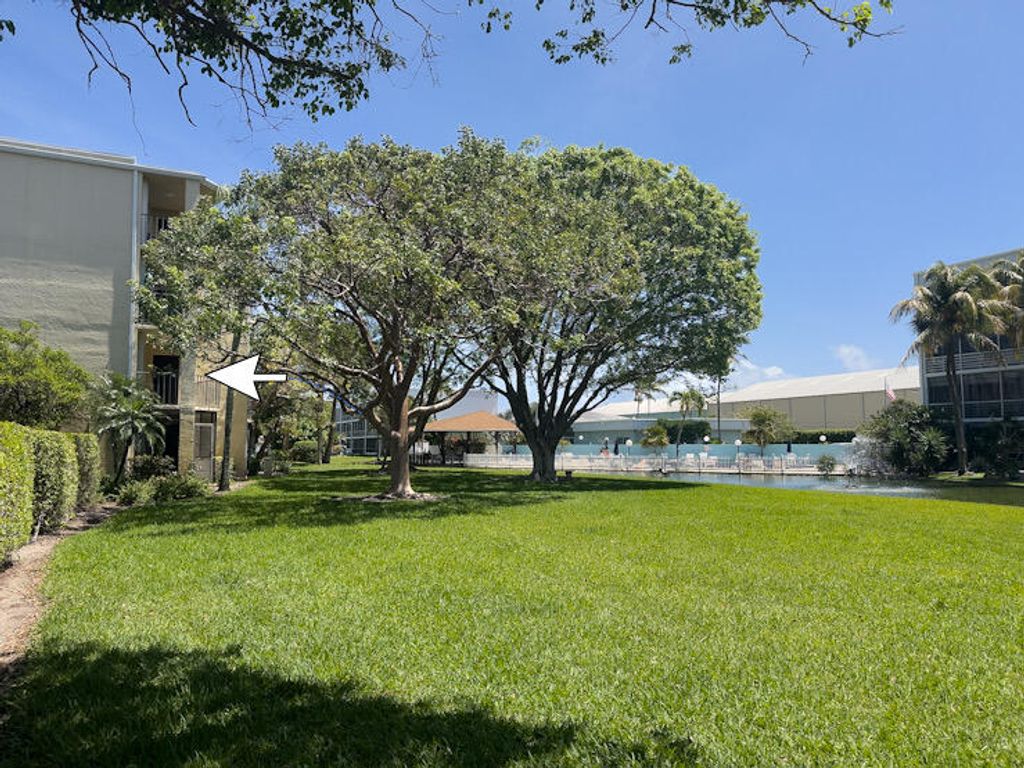Photo of 890 N Federal Highway #205, Lantana, FL 33462 (MLS # B26016205)