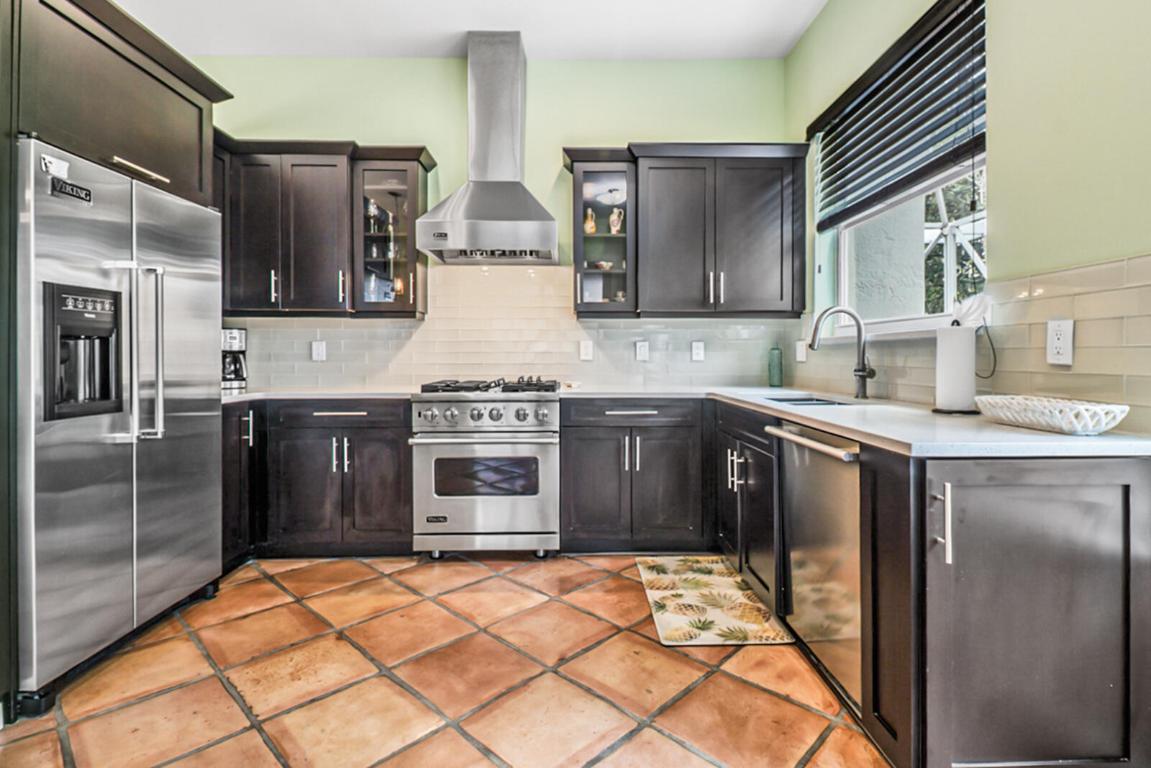 8384 Heritage Club Drive