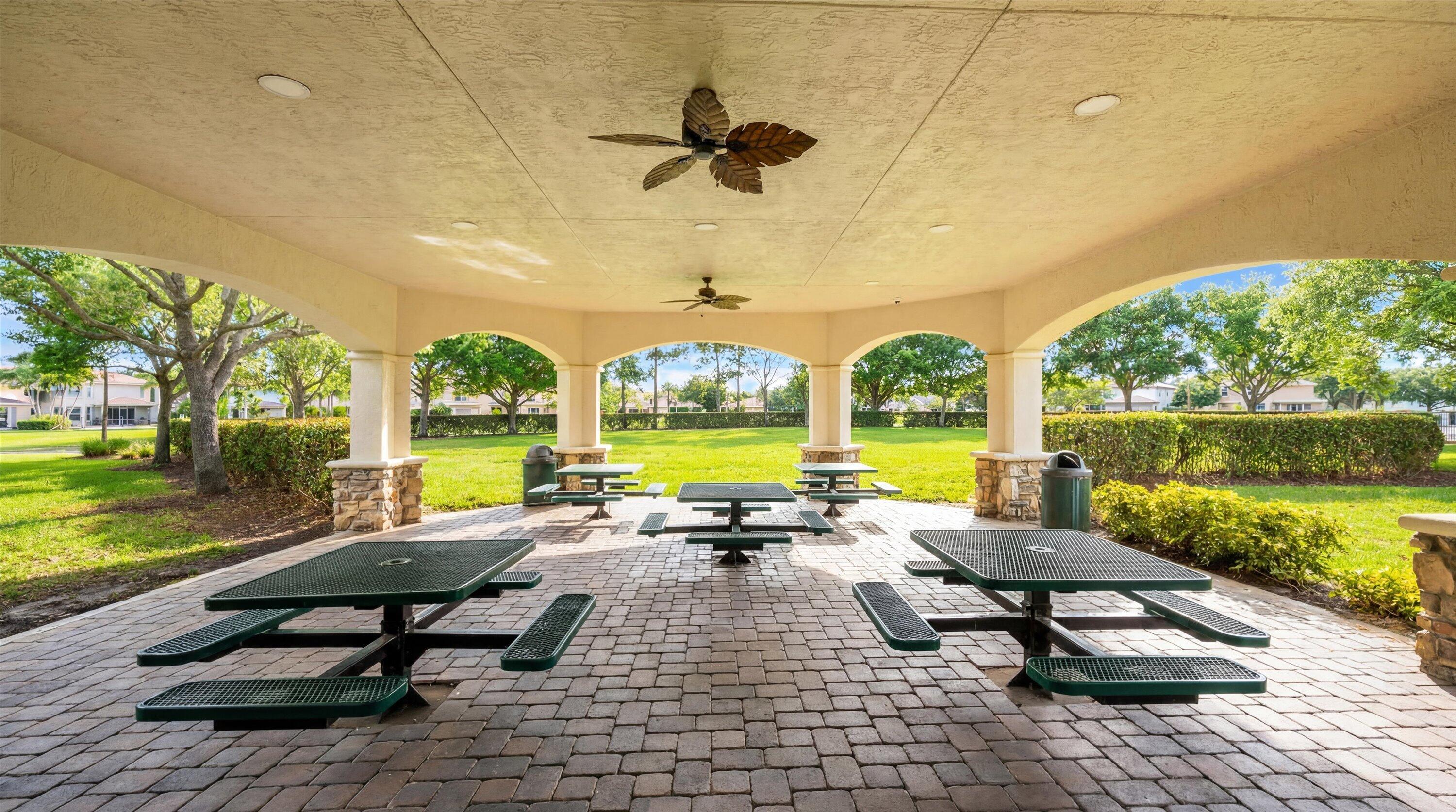 CANYON ISLES 1 - Residential