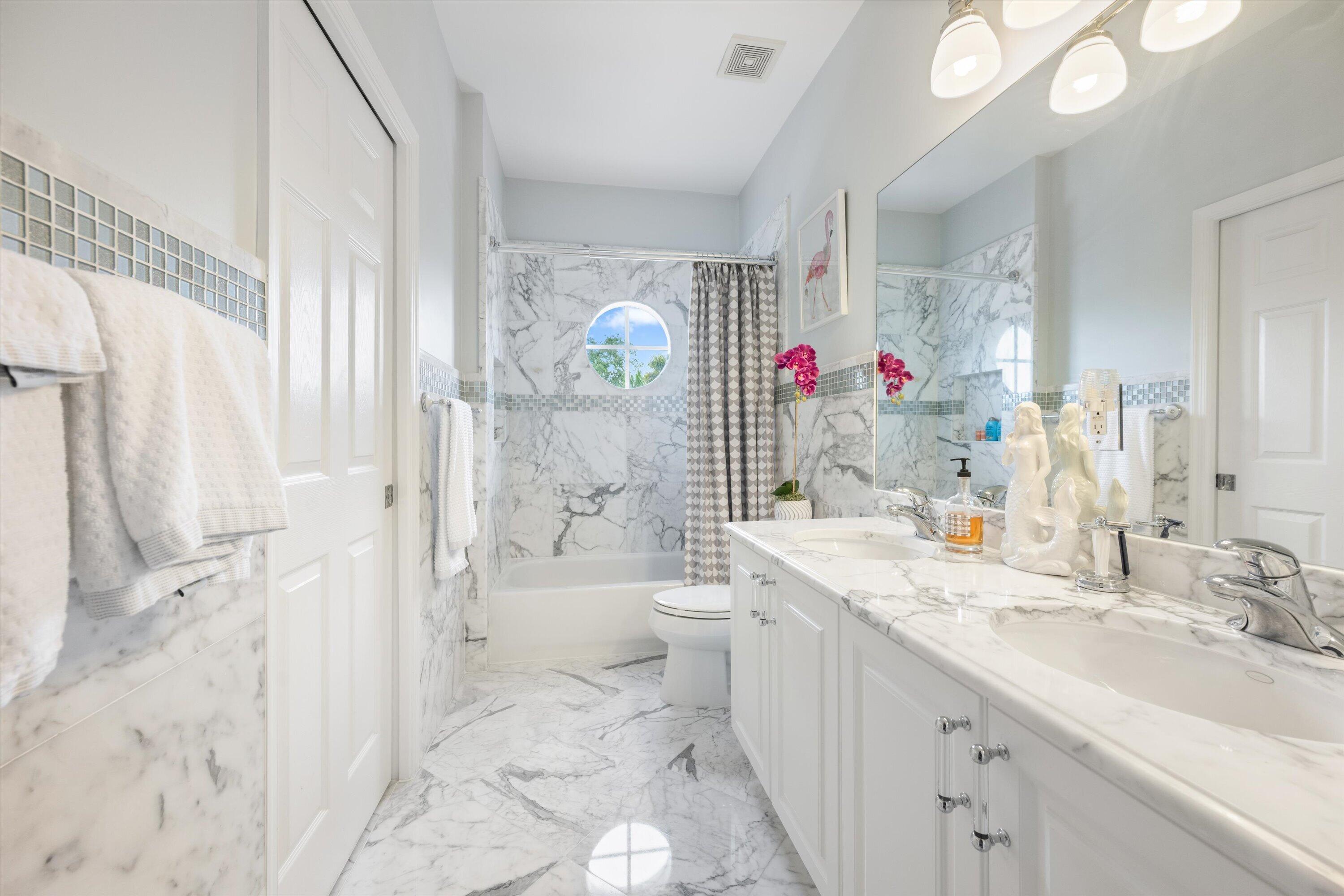 CANYON ISLES 1 - Residential