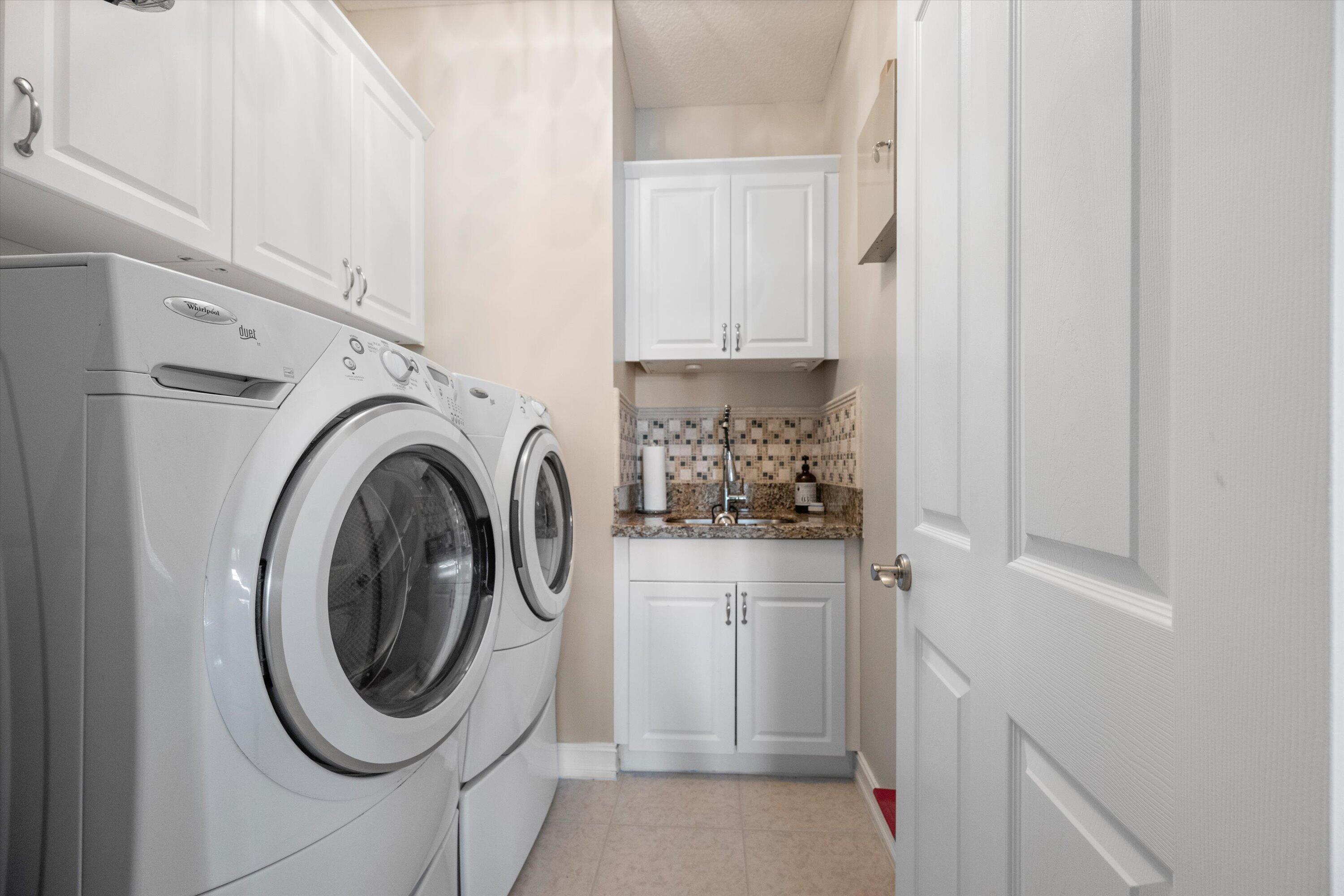 CANYON ISLES 1 - Residential