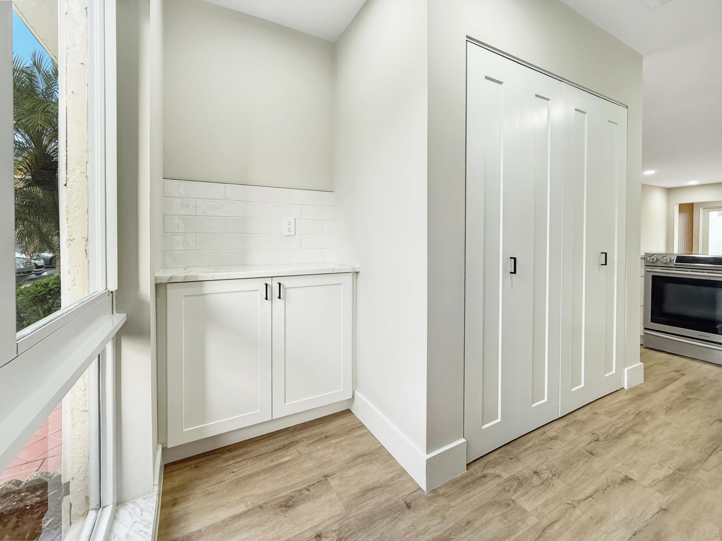 PALM GREENS AT VILLA DEL RAY CONDO I - Residential