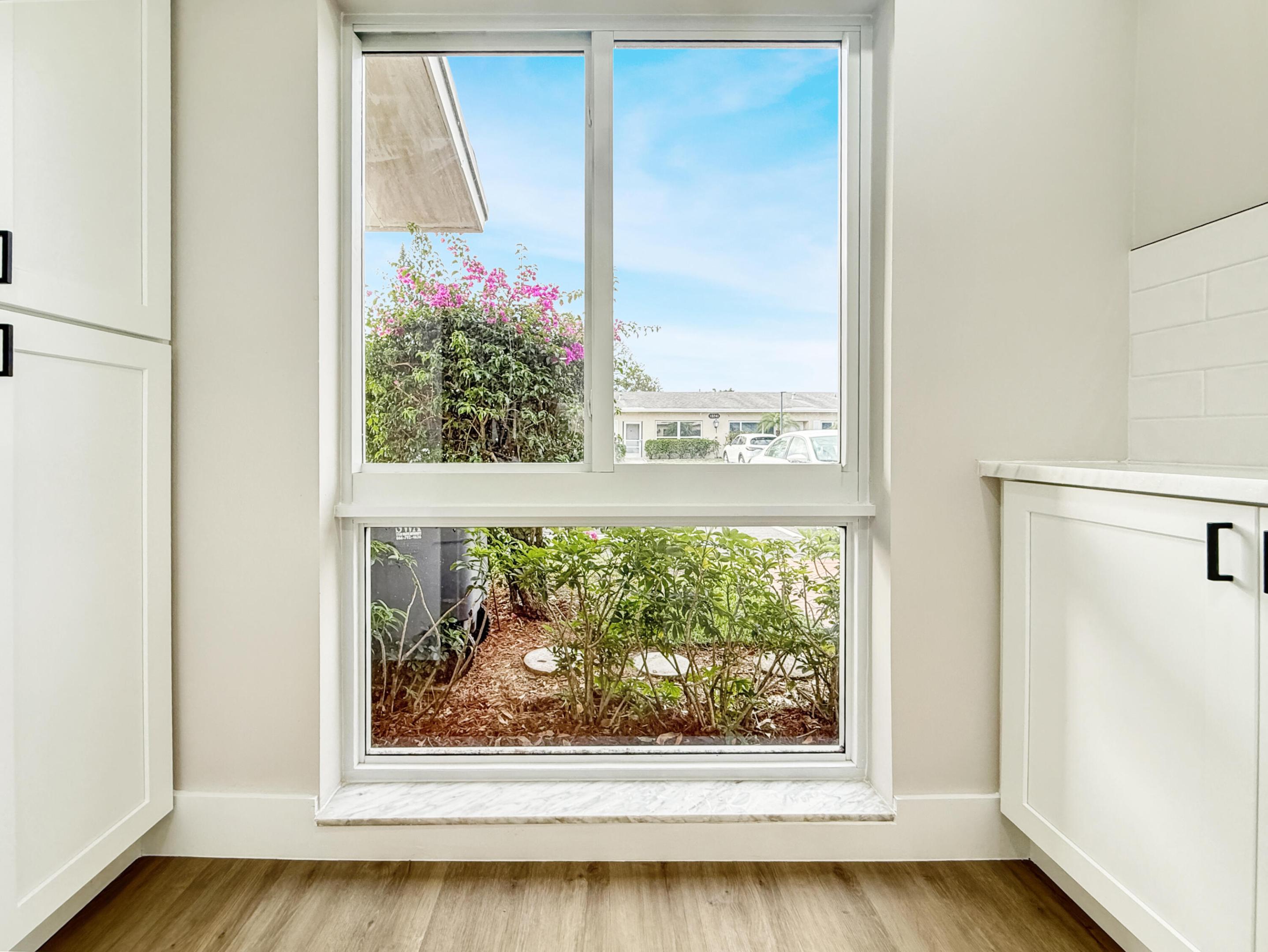 PALM GREENS AT VILLA DEL RAY CONDO I - Residential