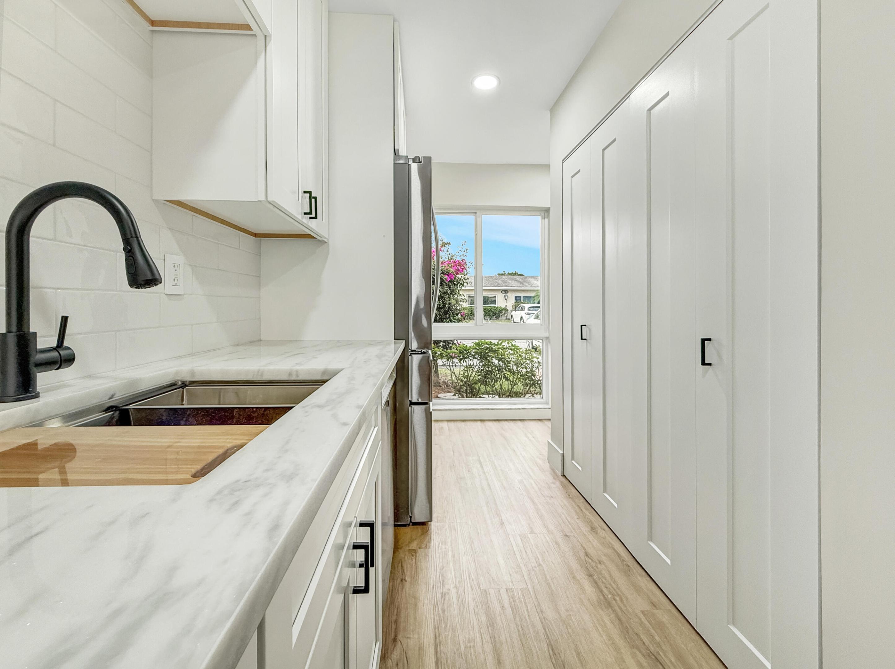 PALM GREENS AT VILLA DEL RAY CONDO I - Residential