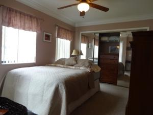 SUGAR POND MANOR OF WELLI - Residential Lease