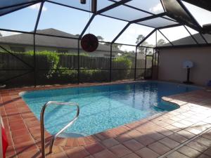 SUGAR POND MANOR OF WELLI - Residential Lease